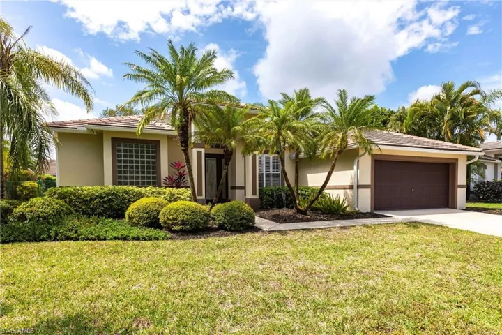 873  Grand Rapids  BLVD, Naples, FL 34120