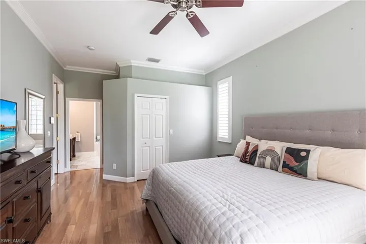 873  Grand Rapids  BLVD, Naples, FL 34120