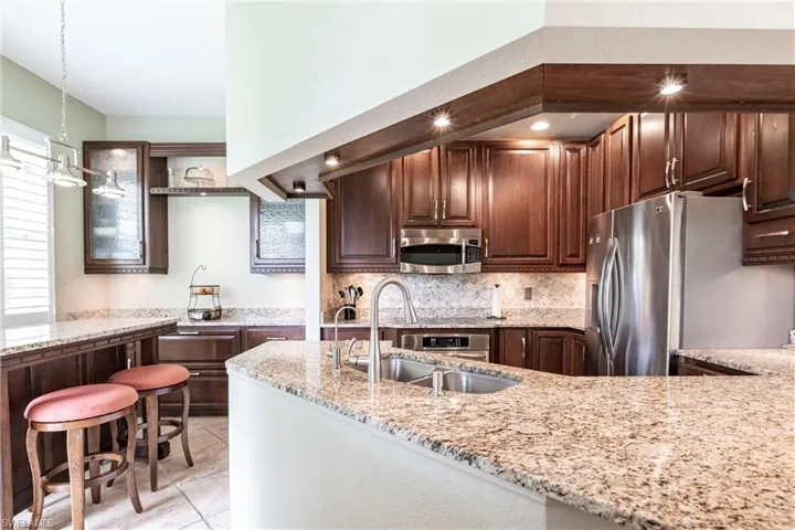 873  Grand Rapids  BLVD, Naples, FL 34120