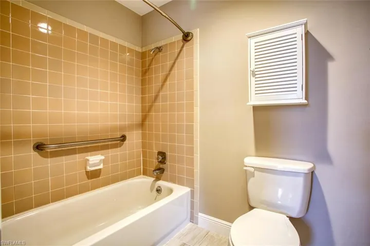 5917 Littlestone Ct 118, North Fort Myers, Florida 33903
