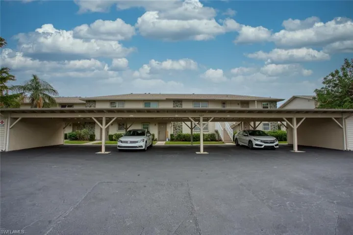5917 Littlestone Ct 118, North Fort Myers, Florida 33903