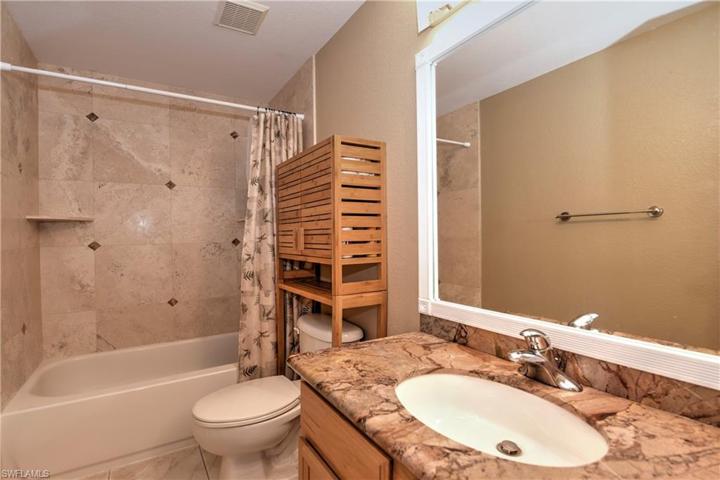 Upstairs family Bathroom