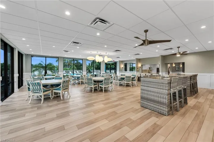 569 Park Shore Dr G5, Naples, Florida 34103