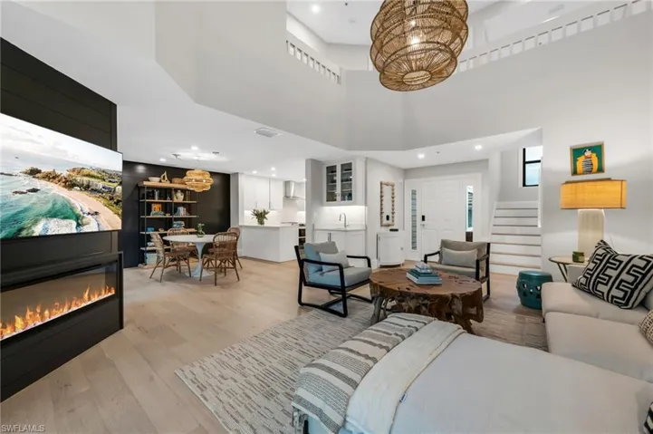 569 Park Shore Dr G5, Naples, Florida 34103