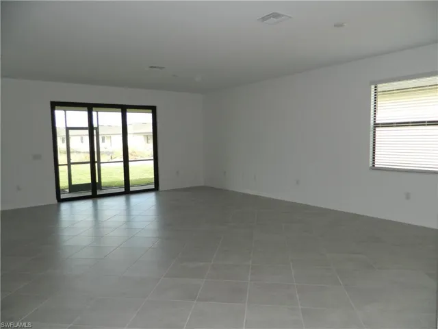 3447 Menores Way, Fort Myers, Florida 33905