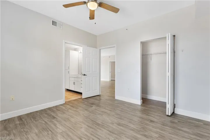 7975  Preserve  CIR, Naples, FL 34119