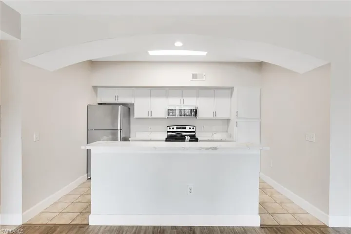 7975  Preserve  CIR, Naples, FL 34119