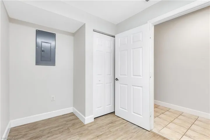7975  Preserve  CIR, Naples, FL 34119