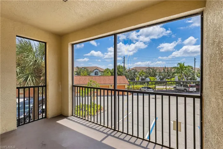 7975  Preserve  CIR, Naples, FL 34119
