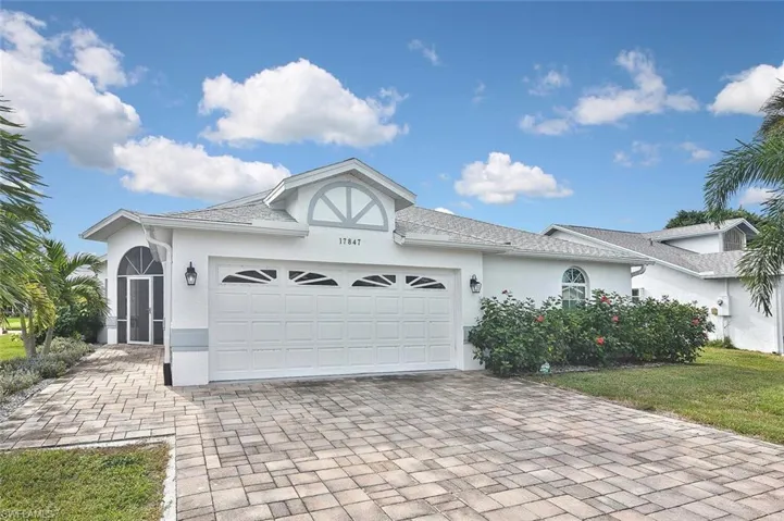 17847  Acacia  DR, North Fort Myers, FL 33917