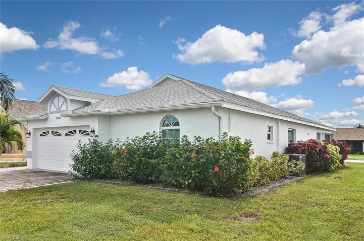 17847  Acacia  DR, North Fort Myers, FL 33917