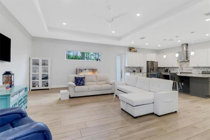 Main Kitchen / Living Room Area