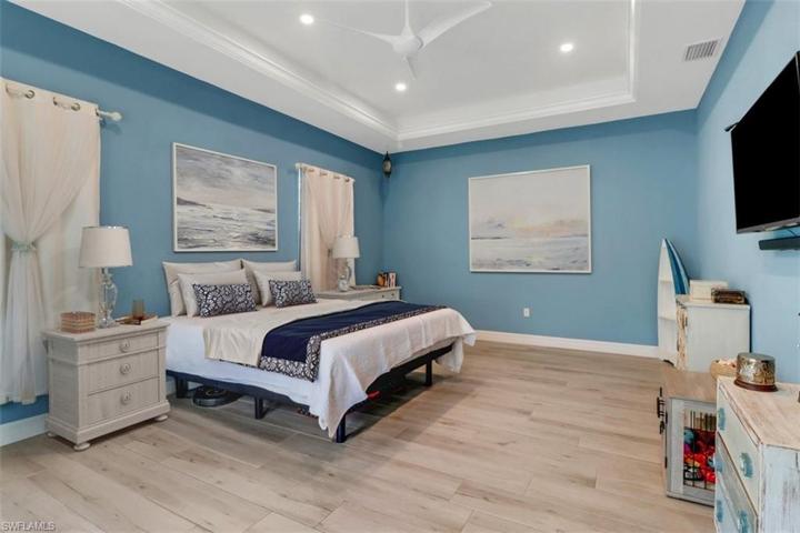 Tray Ceiling & Recessed Lighting