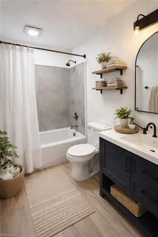 5202 Cypress Ln, Naples, Florida 34113