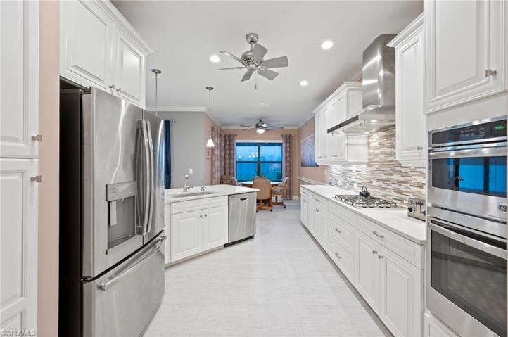 Plenty of cabinet space with rollout shelving