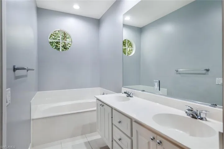 3462  Bravada  WAY, Naples, FL 34119