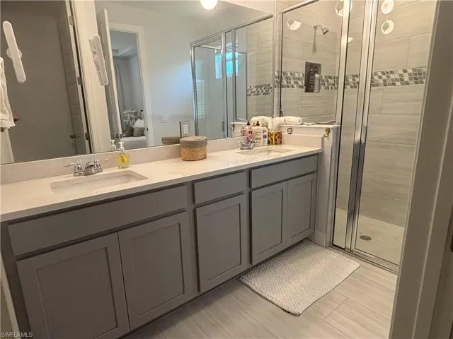 Master Bathroom with double vanity
