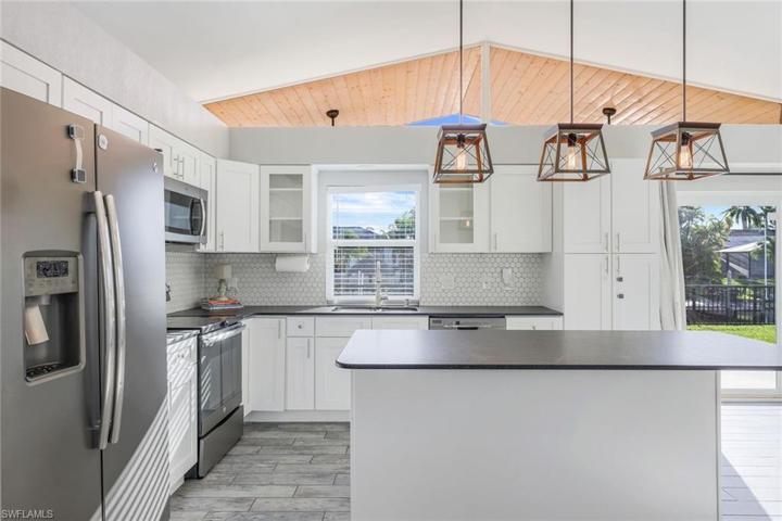 Shaker Style Cabinets