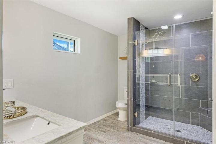 Owners Bath