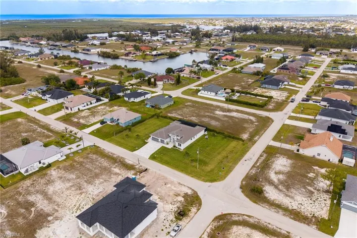 4105 NW 20th  ST, Cape Coral, FL 33993
