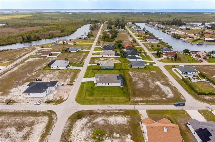 4105 NW 20th  ST, Cape Coral, FL 33993