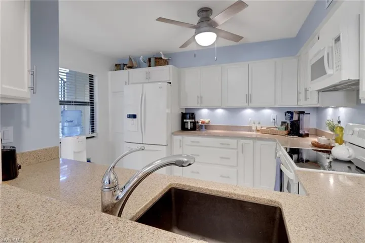 228 Fox Glen Dr # 3201, Naples Fl 34104