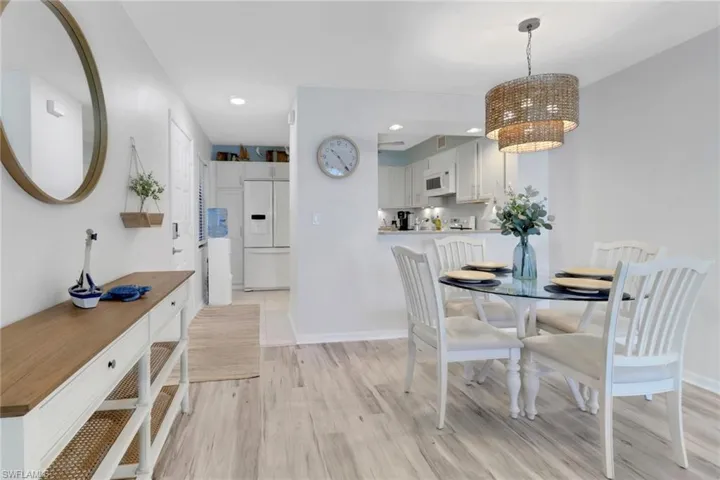 228 Fox Glen Dr # 3201, Naples Fl 34104