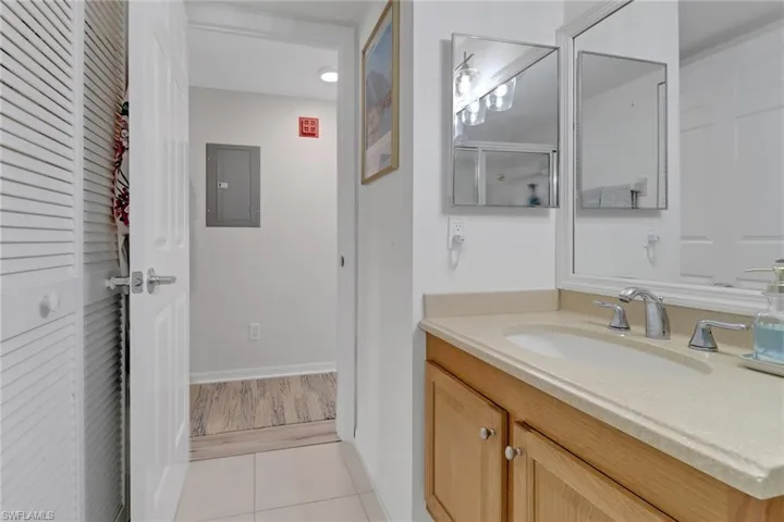 228 Fox Glen Dr # 3201, Naples Fl 34104