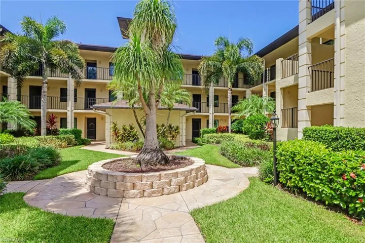 228 Fox Glen Dr # 3201, Naples Fl 34104