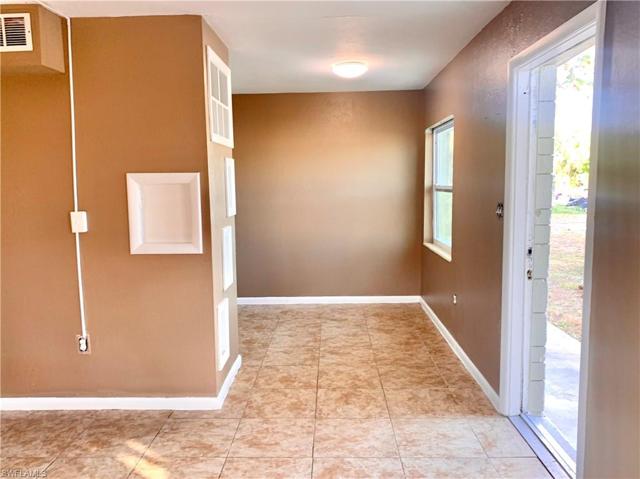 Eat-in area of kitchen