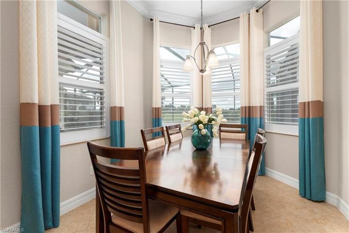 EAT IN KITCHEN, PLANTATION SHUTTERS