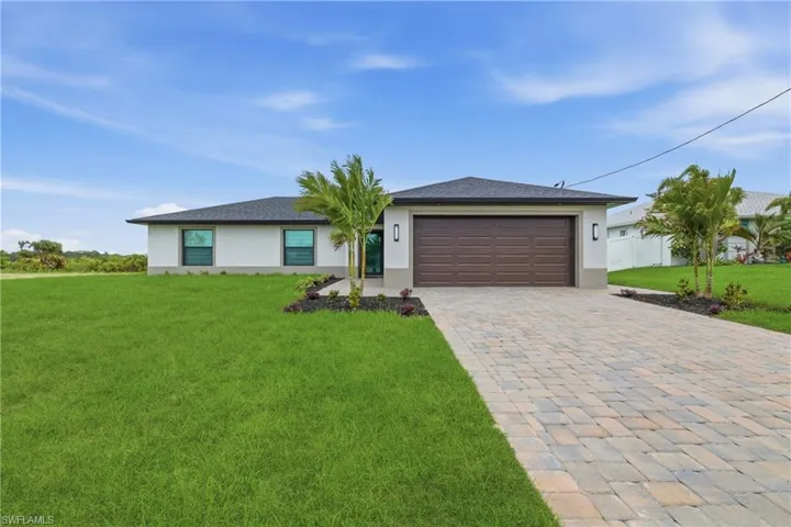 924 Ne 20th St, Cape Coral, Florida 33909