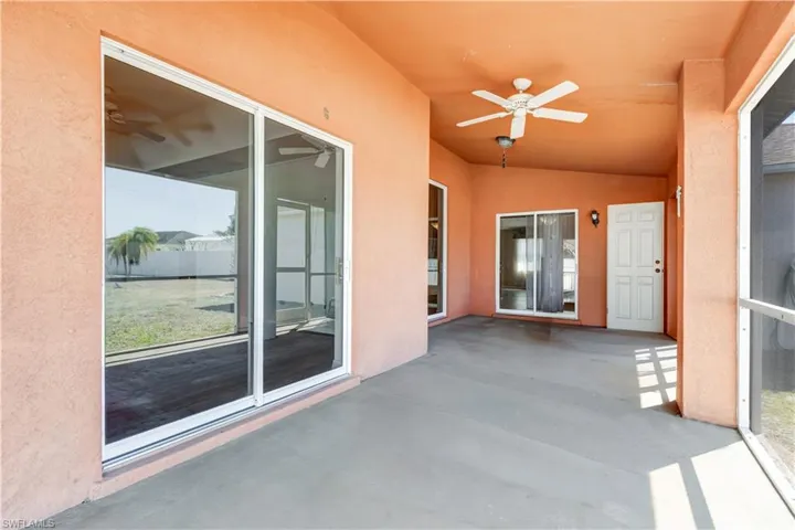 View of patio / terrace with ceiling fan