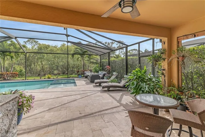 1584  Vizcaya  LN, Naples, FL 34113