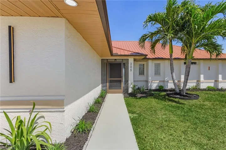 205 Ne 25th St, Cape Coral Fl 33909