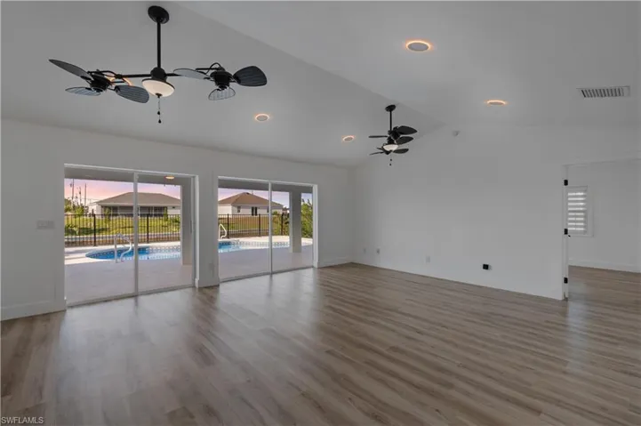 205 Ne 25th St, Cape Coral Fl 33909