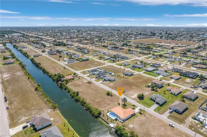 205 Ne 25th St, Cape Coral Fl 33909
