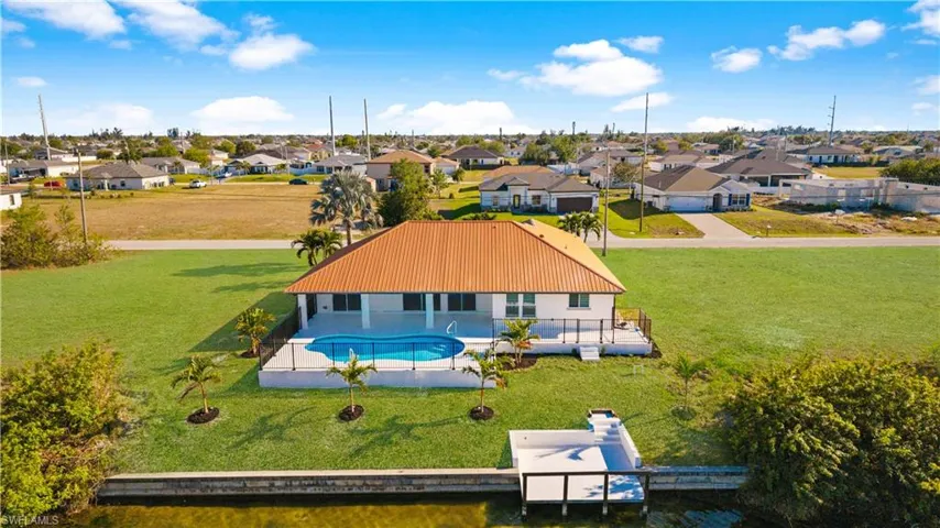 205 Ne 25th St, Cape Coral Fl 33909
