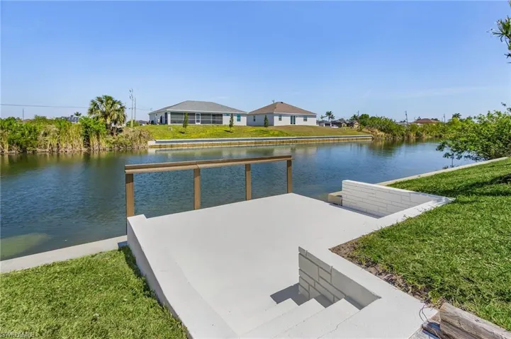 205 Ne 25th St, Cape Coral Fl 33909