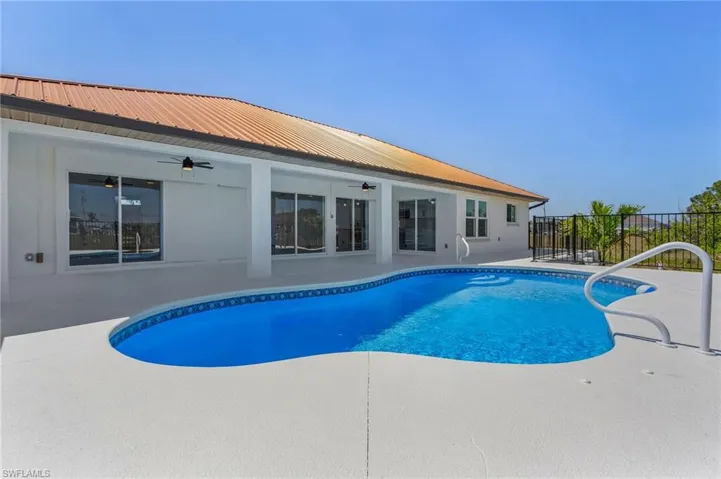 205 Ne 25th St, Cape Coral Fl 33909