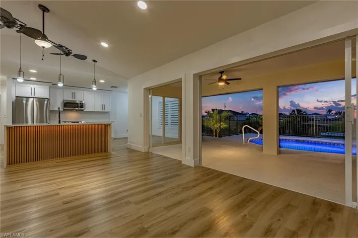 205 Ne 25th St, Cape Coral Fl 33909