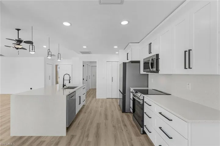 205 Ne 25th St, Cape Coral Fl 33909