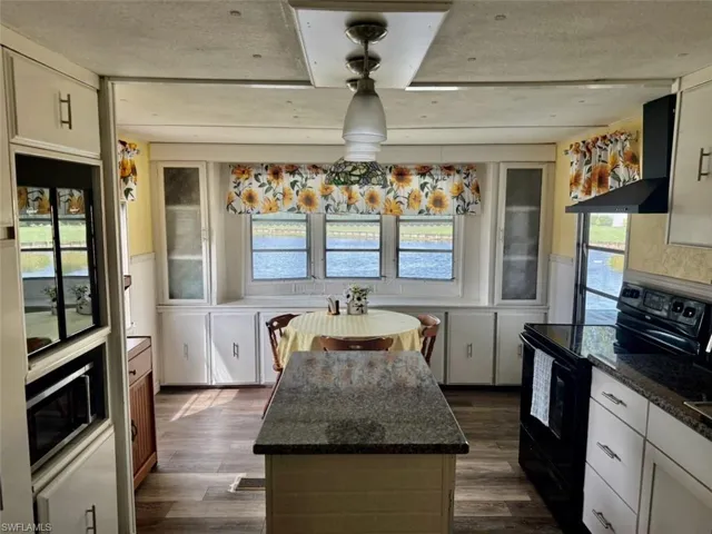 16 W Palm Cir, Lake Placid, Florida 33852