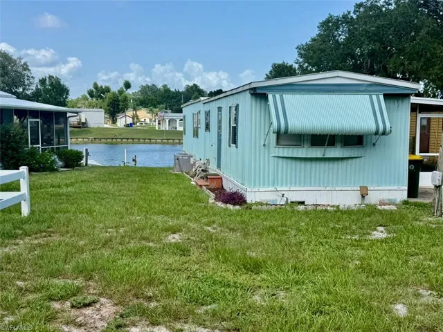 16 W Palm Cir, Lake Placid, Florida 33852