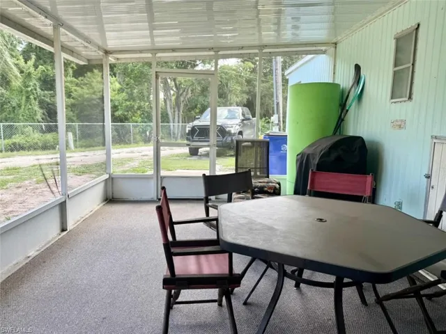 16 W Palm Cir, Lake Placid, Florida 33852