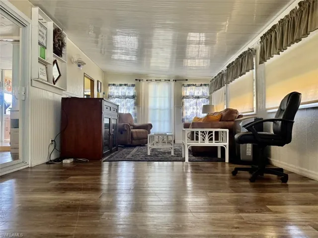 16 W Palm Cir, Lake Placid, Florida 33852