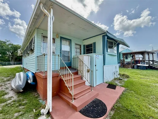 16 W Palm Cir, Lake Placid, Florida 33852