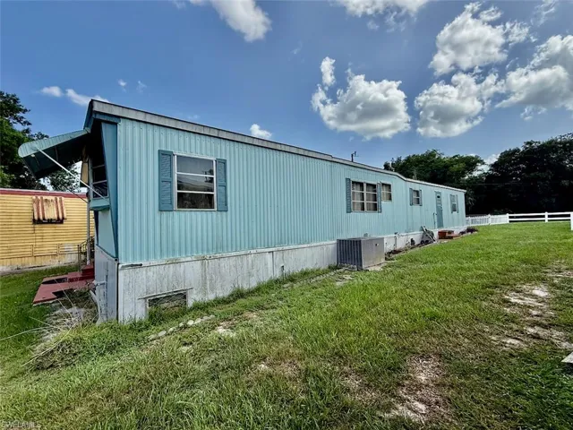 16 W Palm Cir, Lake Placid, Florida 33852