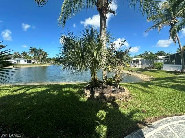 1408 Pearl Lake Pt, Naples, Florida 34114