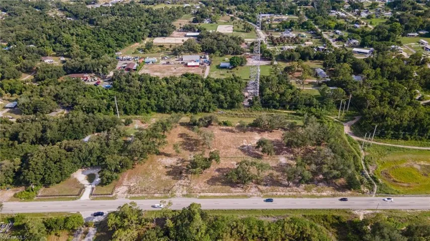 6080 Mellow Dr, North Fort Myers, Florida 33917